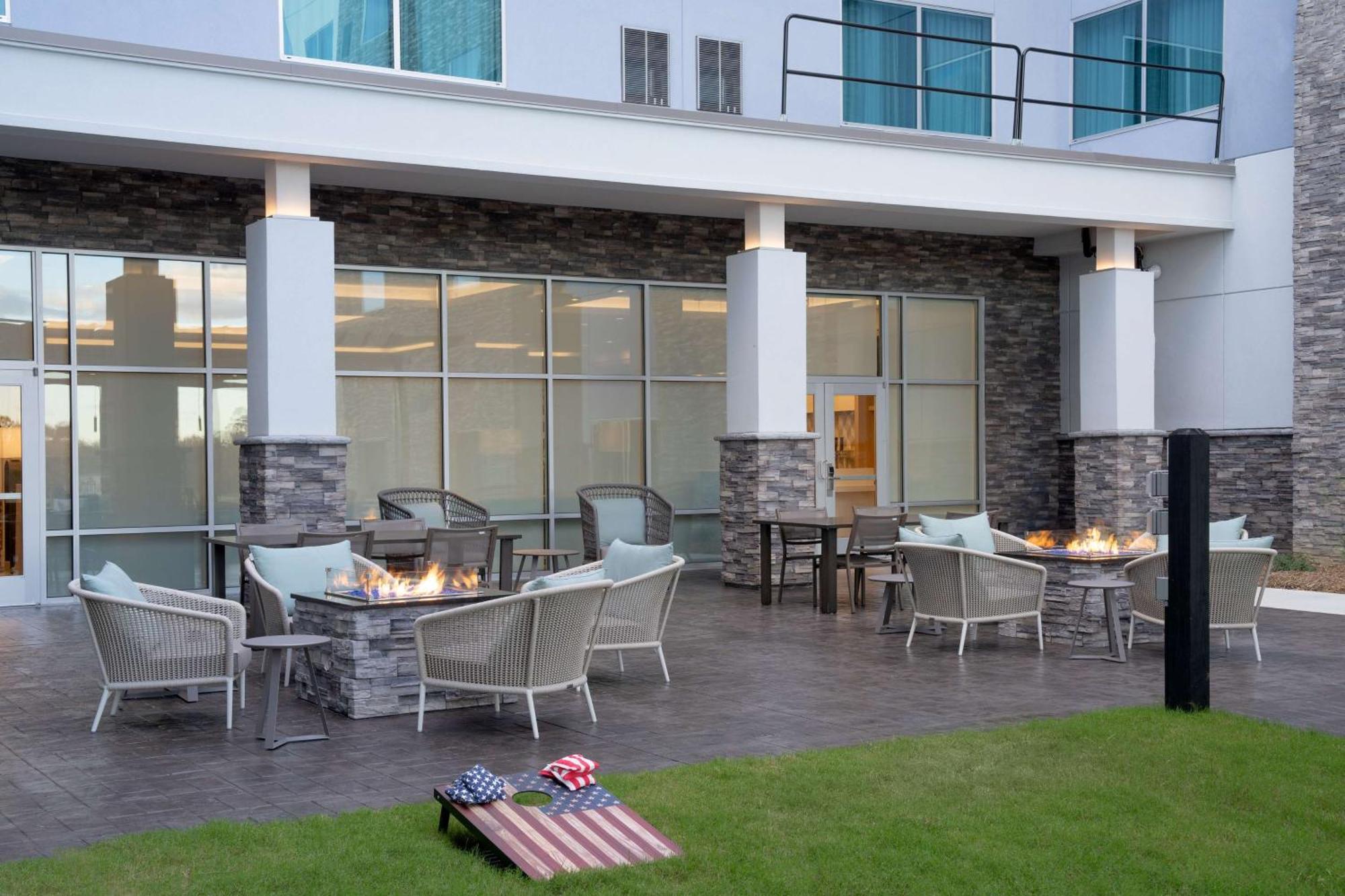 Homewood Suites By Hilton Goldsboro Bagian luar foto